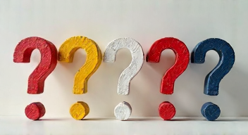 Die 5 meistgestellten Fragen (FAQ) zu Alterswahrnehmung